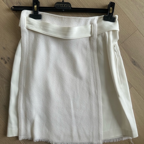 White ALC skirt size 2 - Picture 3 of 3